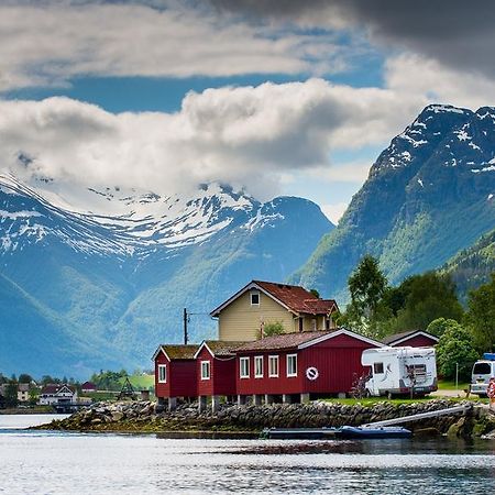 Nesset Fjordcamping Олден Экстерьер фото