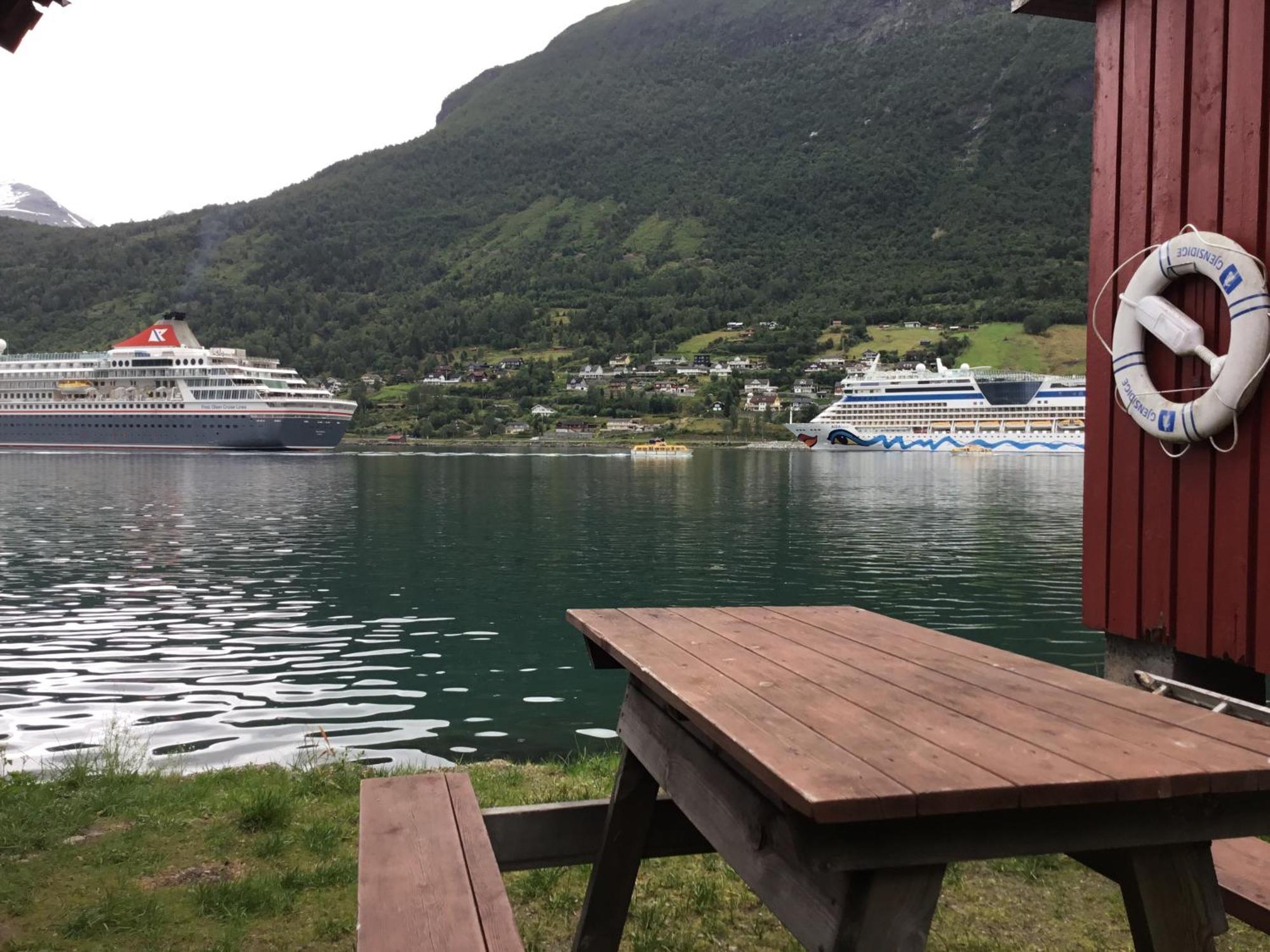 Nesset Fjordcamping Олден Экстерьер фото