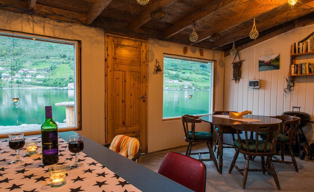 Nesset Fjordcamping Олден Экстерьер фото