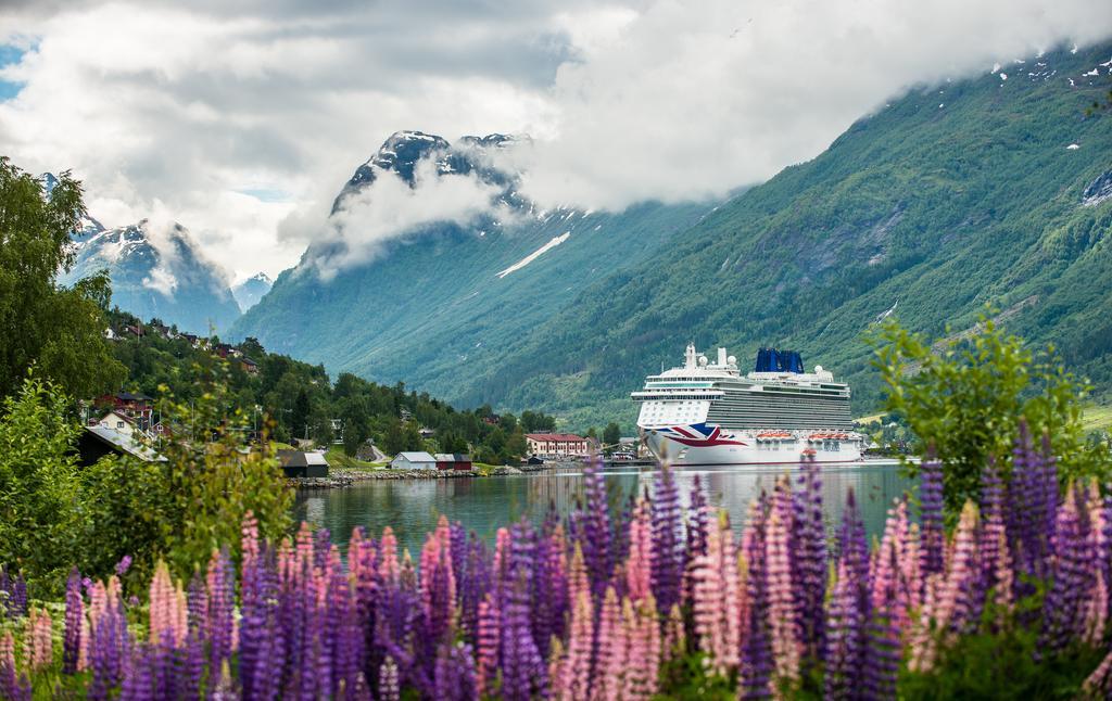 Nesset Fjordcamping Олден Экстерьер фото