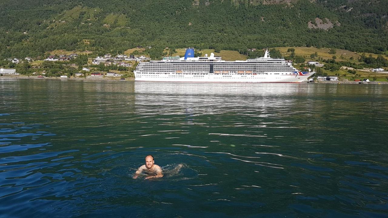 Nesset Fjordcamping Олден Экстерьер фото